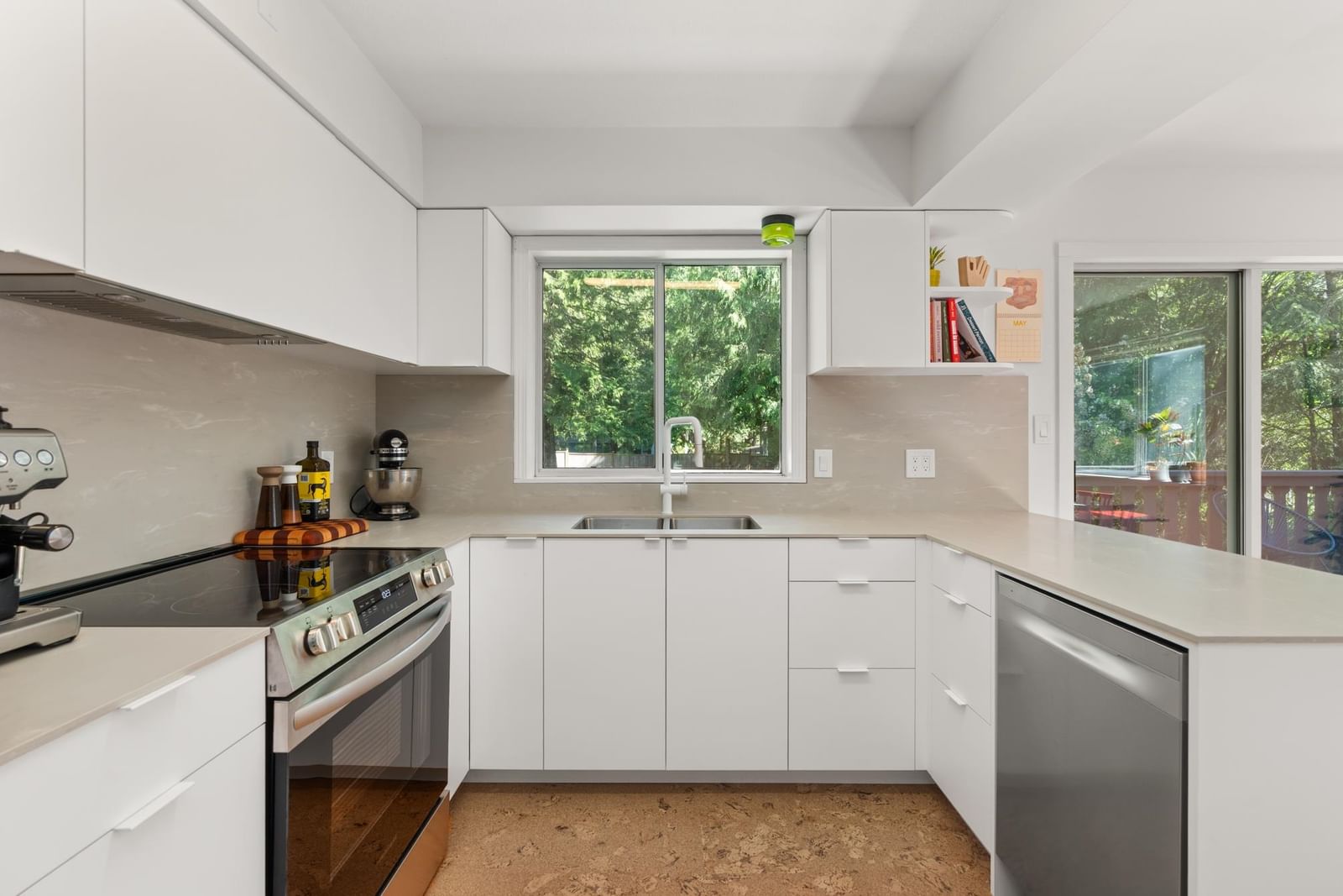 Listing Image 13
