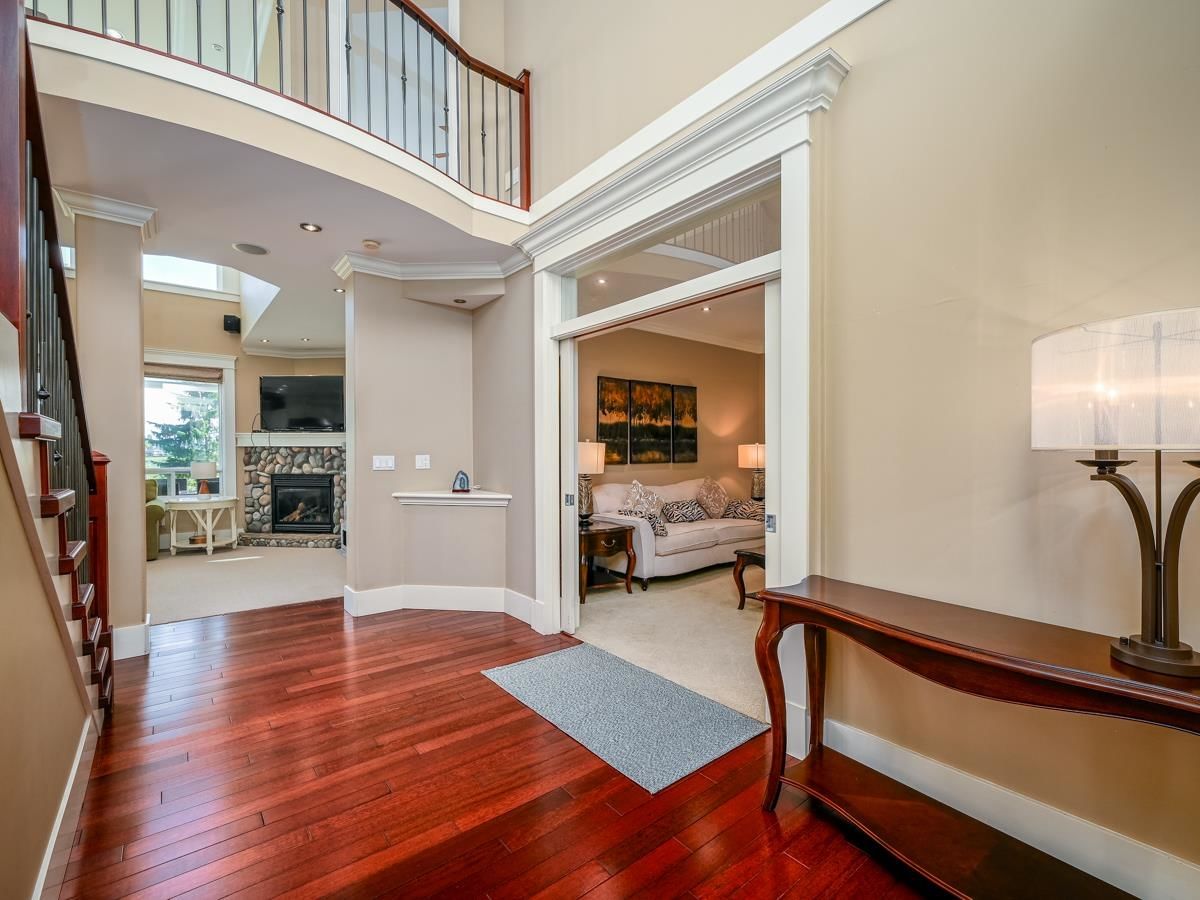 Listing Image 10