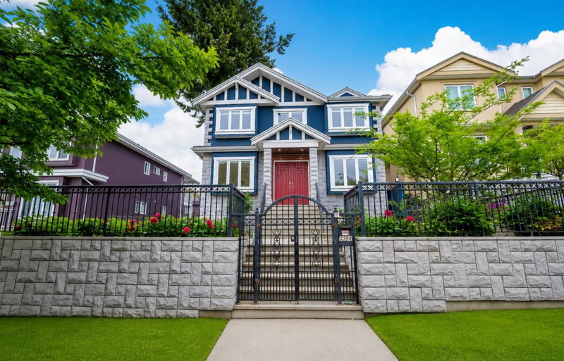 3394 Seaforth Drive