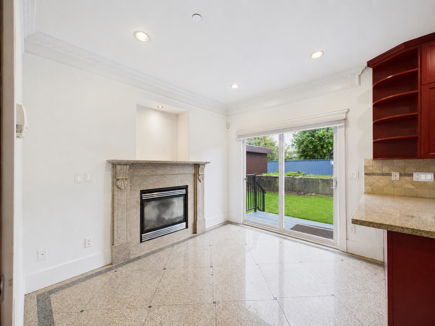 Listing Image 13