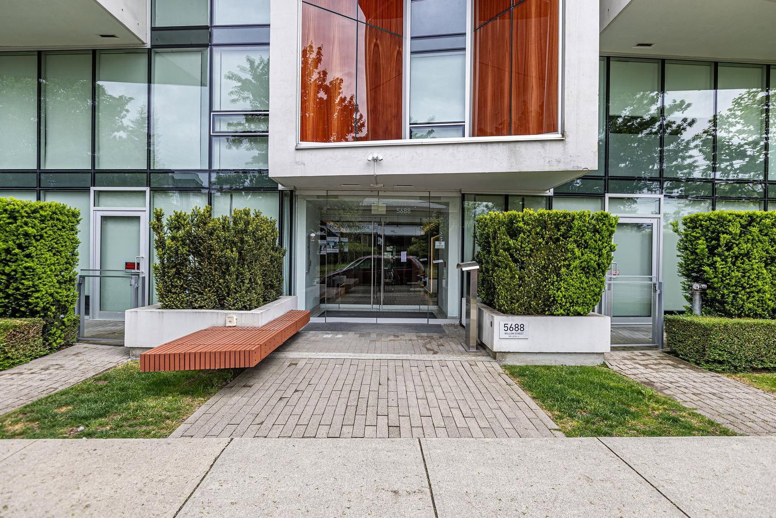 Listing Image 15
