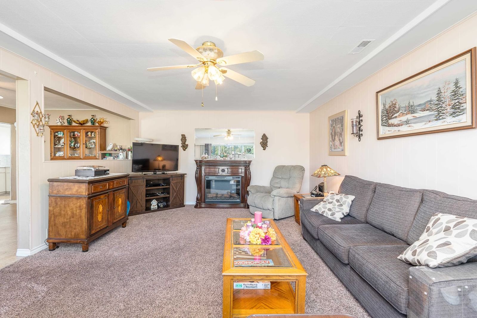 Listing Image 8