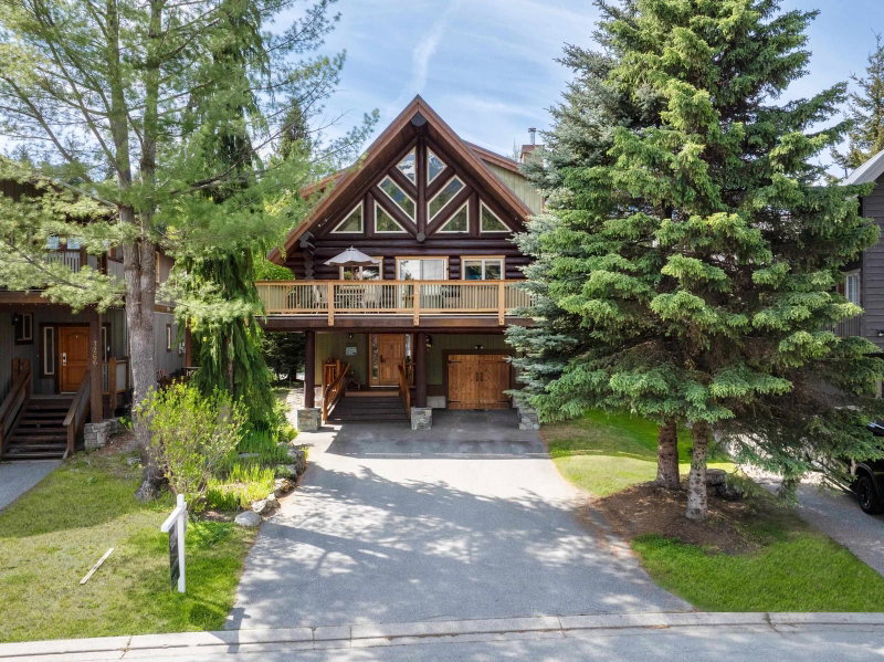 7270 Spruce Grove Circle