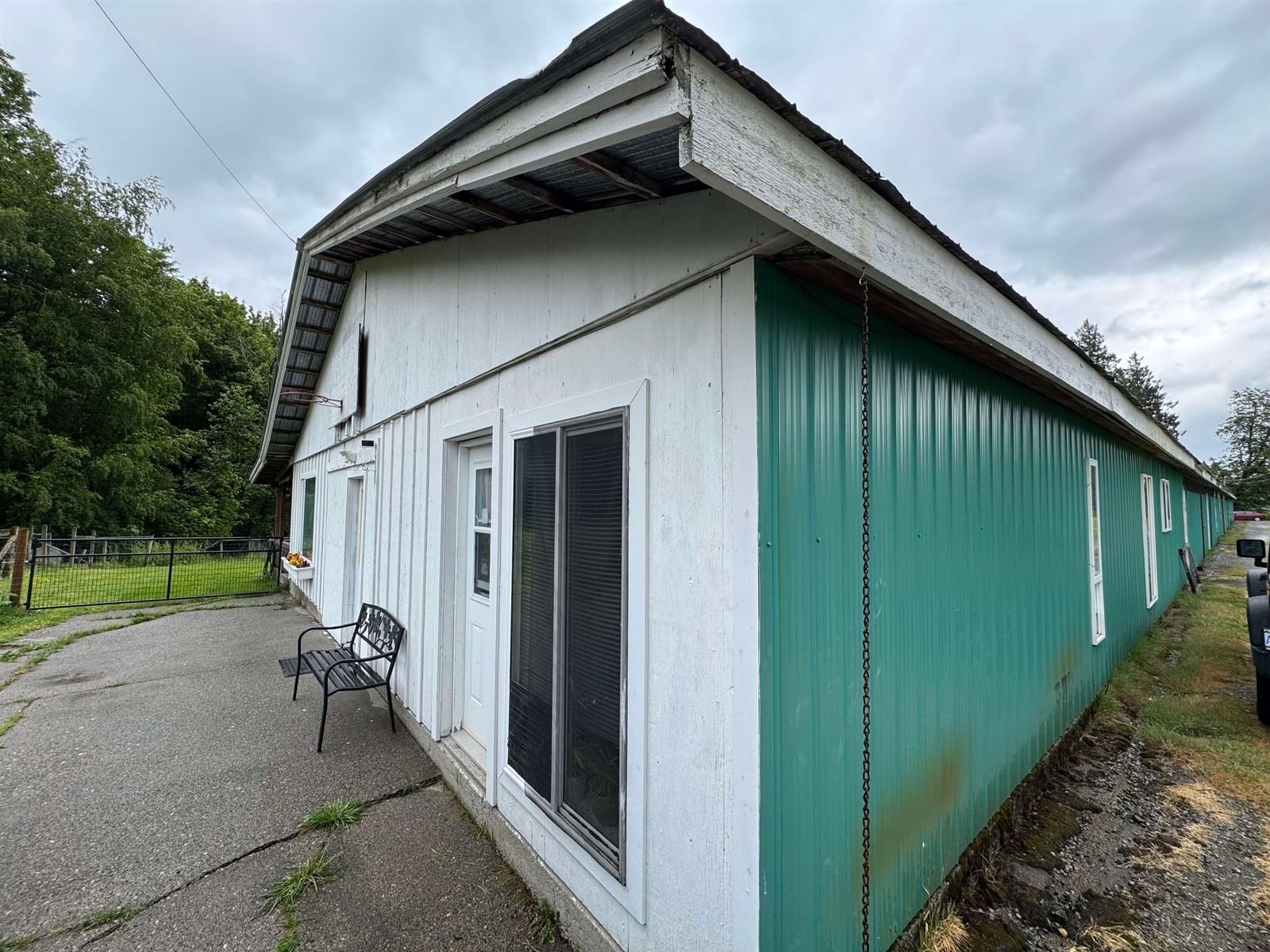 Listing Image 8