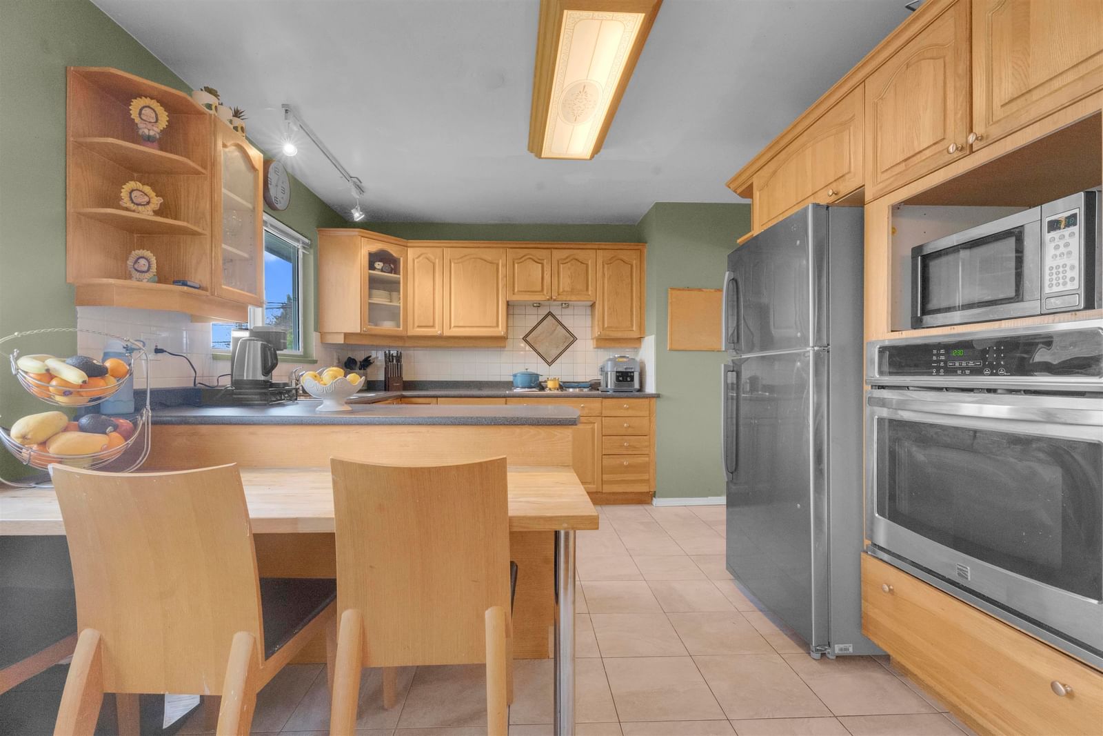Listing Image 8