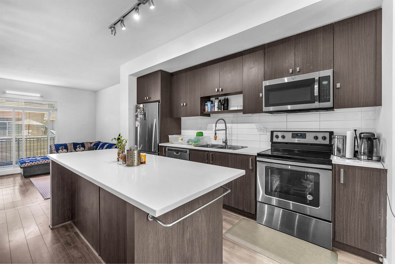 Listing Image 14
