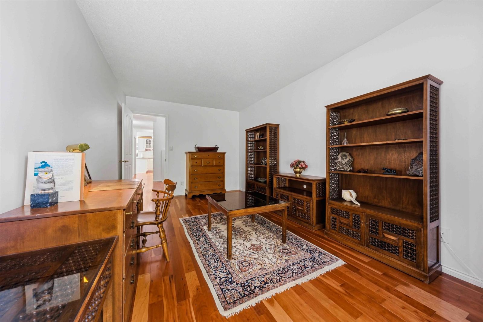 Listing Image 18