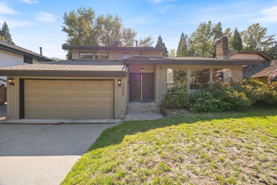 7889 Woodhurst Drive