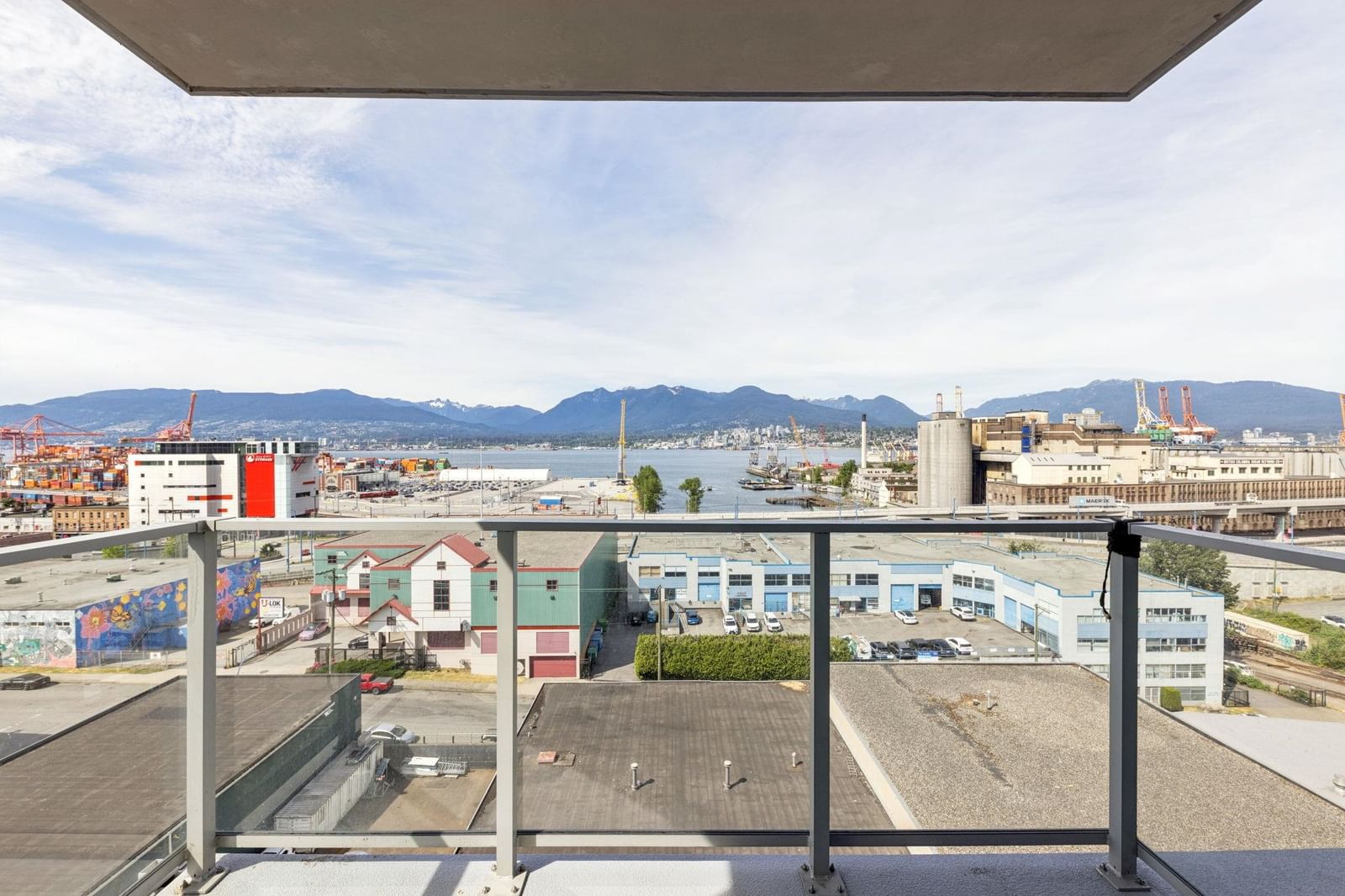 Listing Image 9