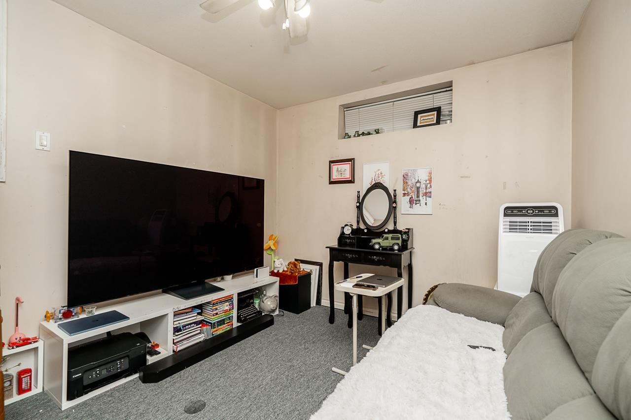 Listing Image 20