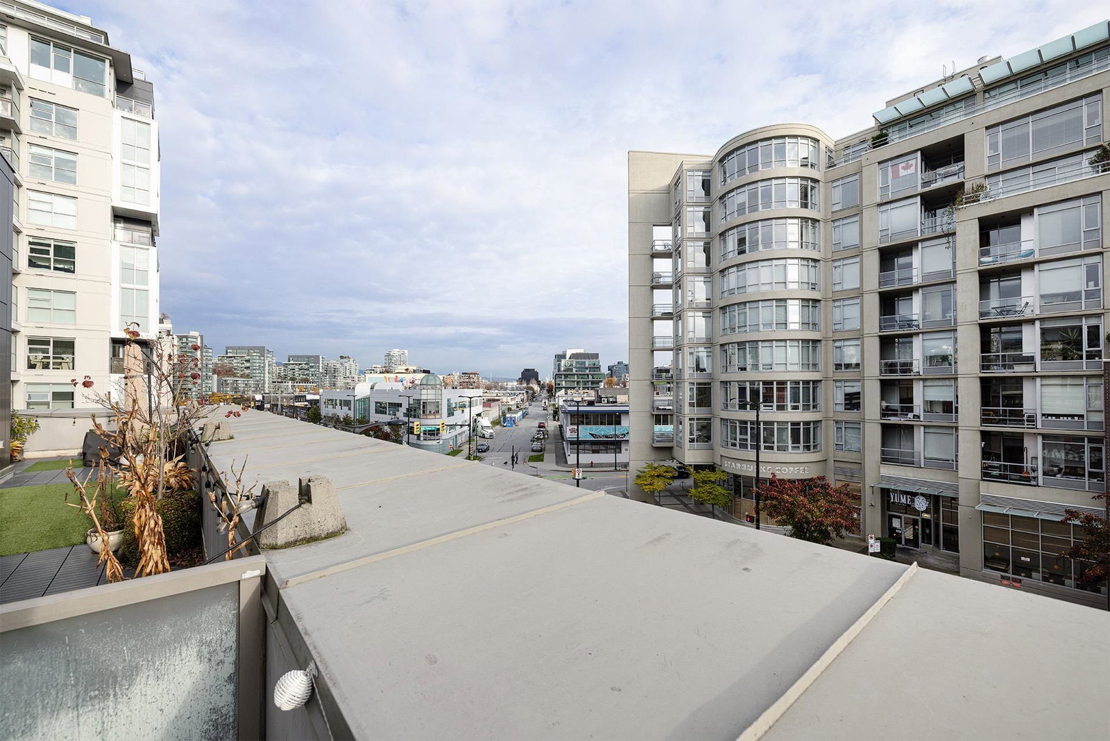 Listing Image 16