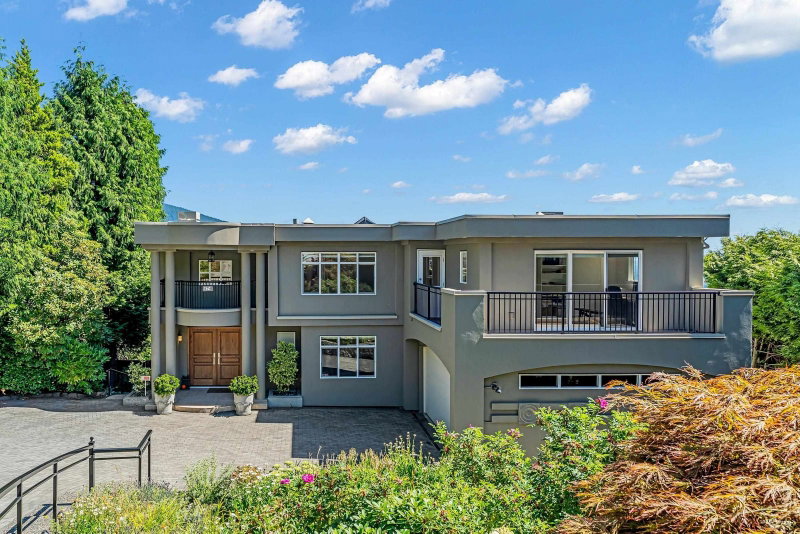 574 St. Andrews Place