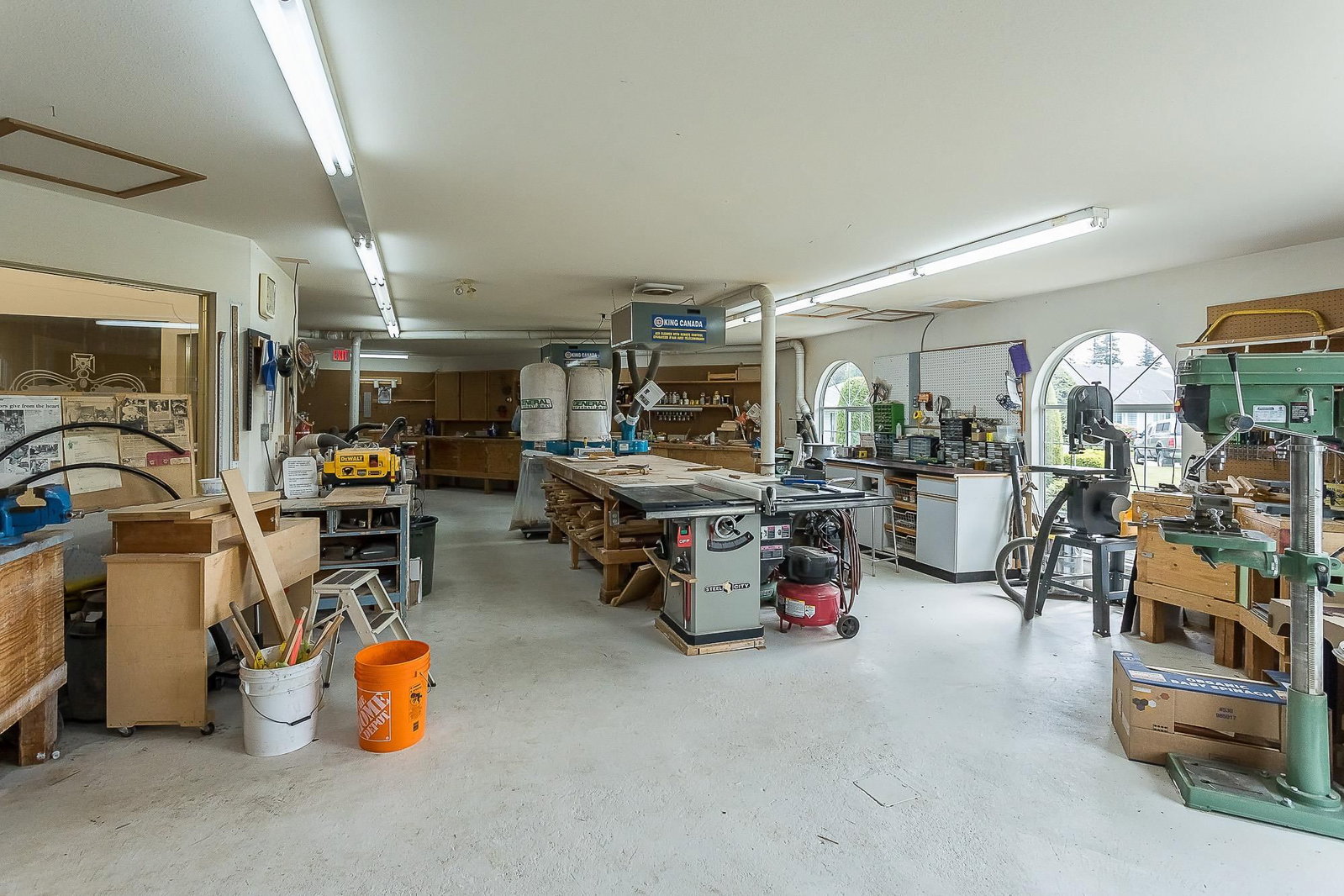 Listing Image 40