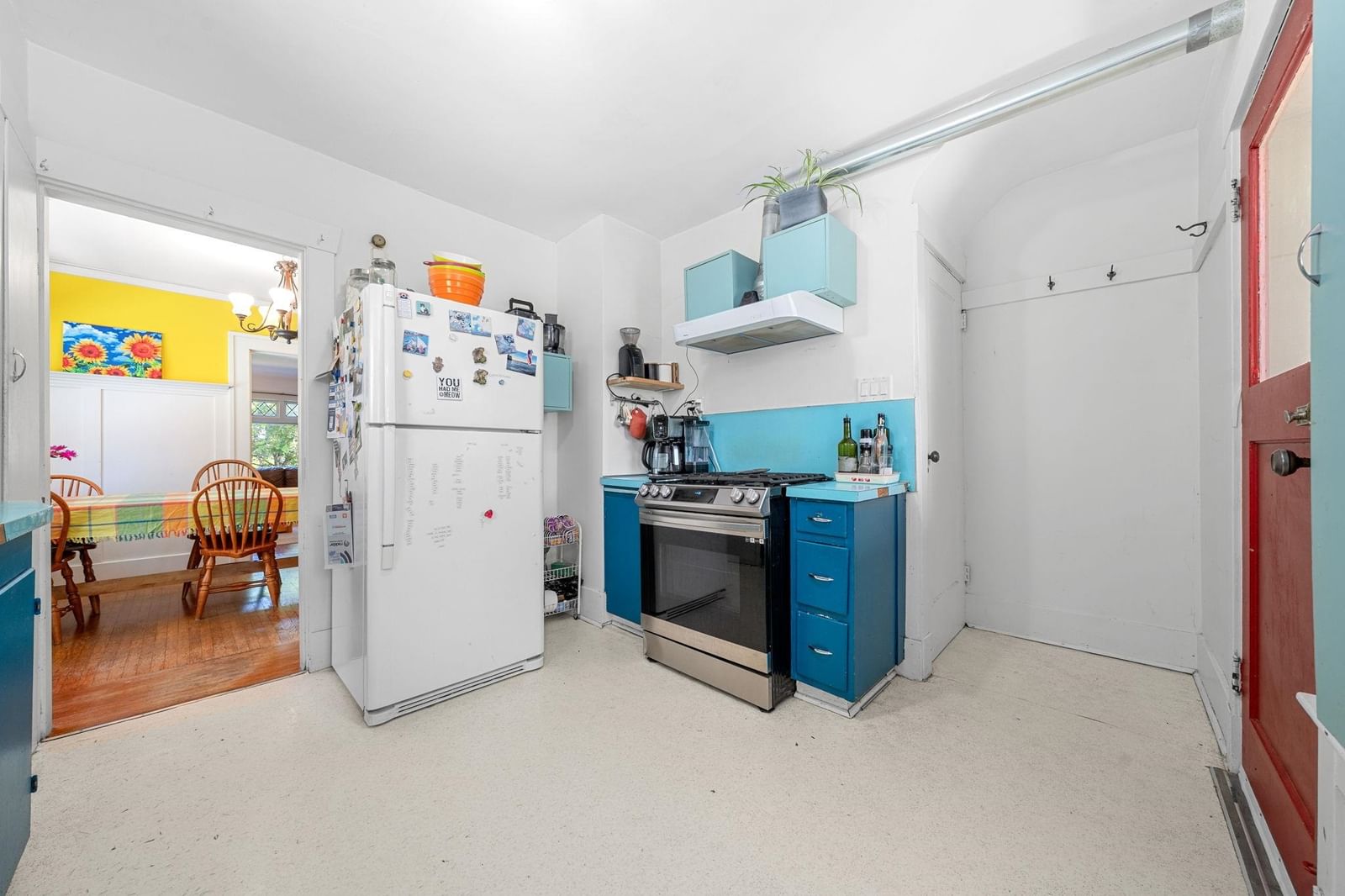 Listing Image 8