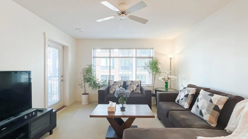 228 - 9288 Odlin Road