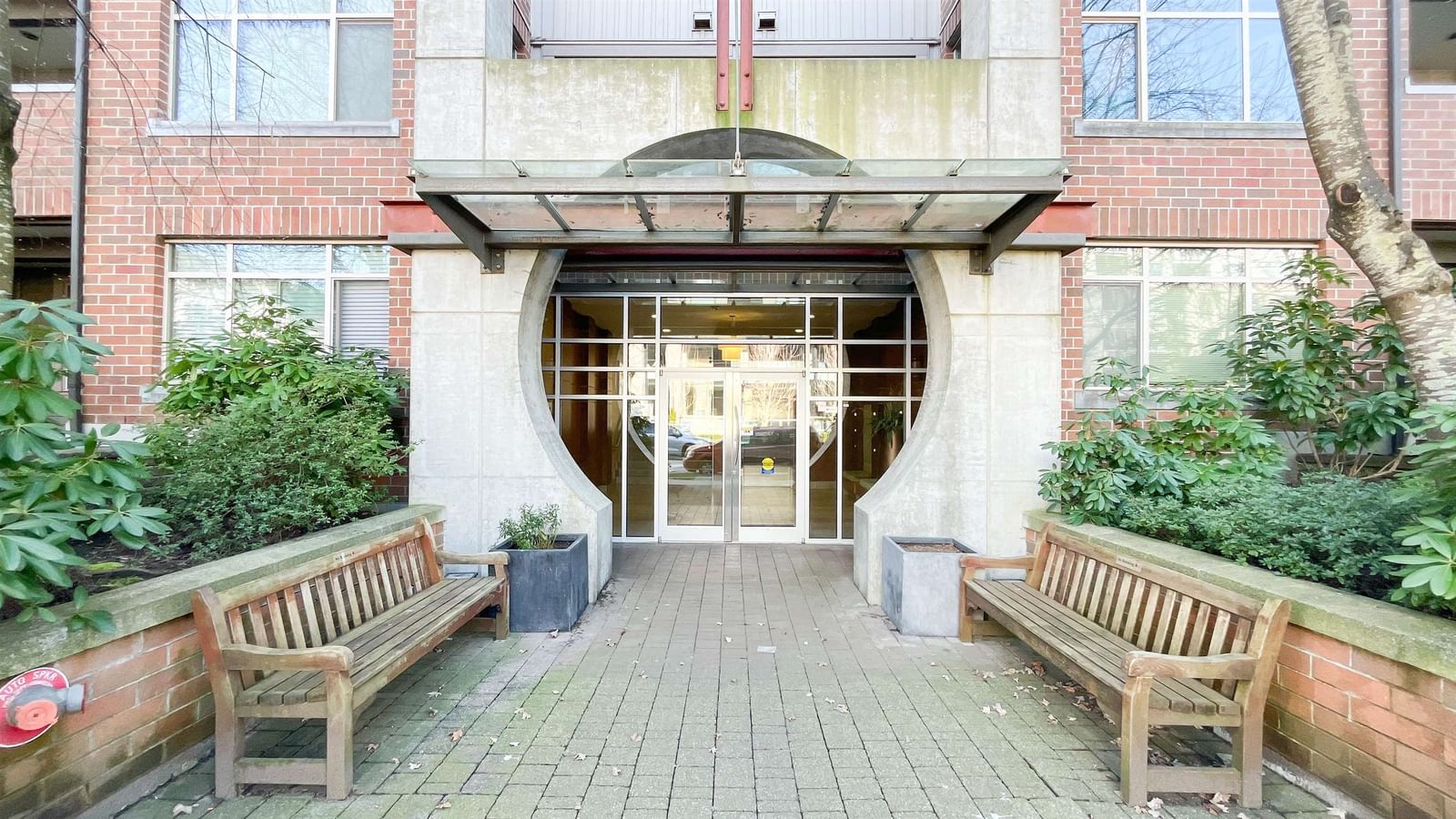 Listing Image 16