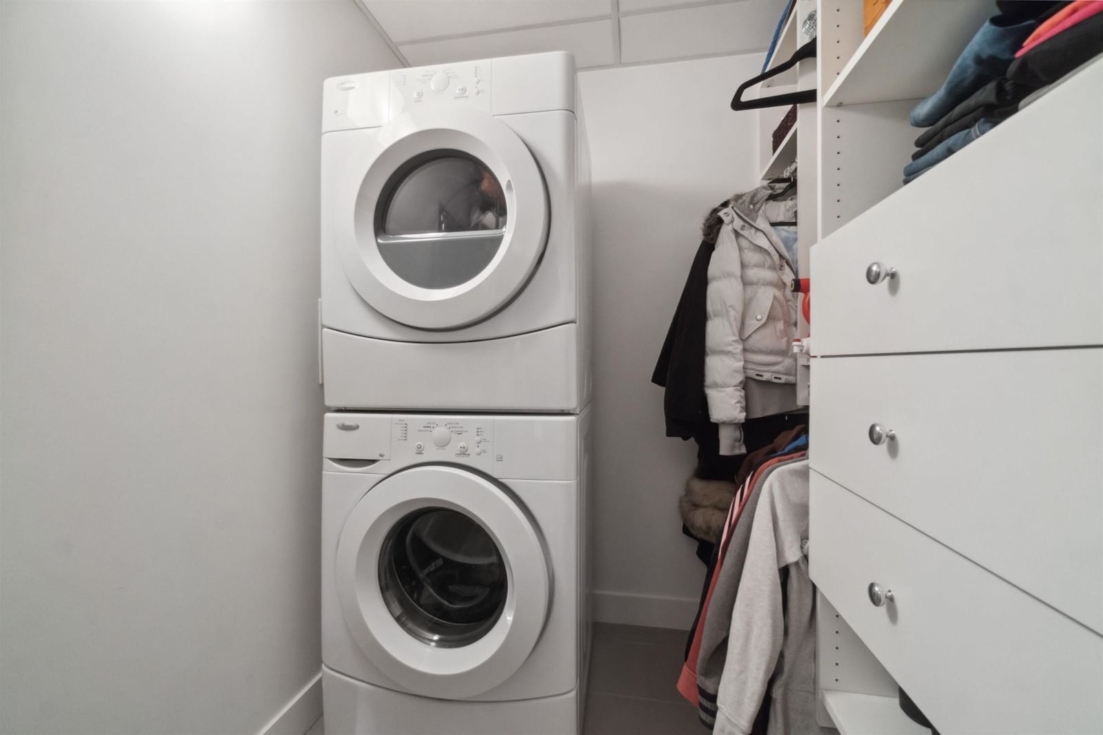 Listing Image 16