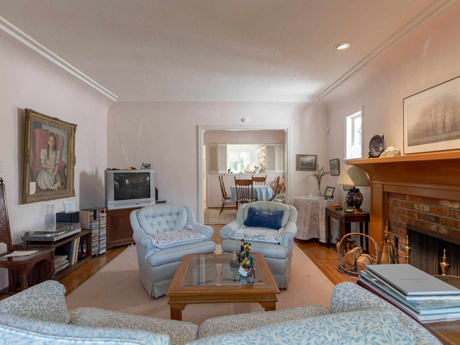 Listing Image 6