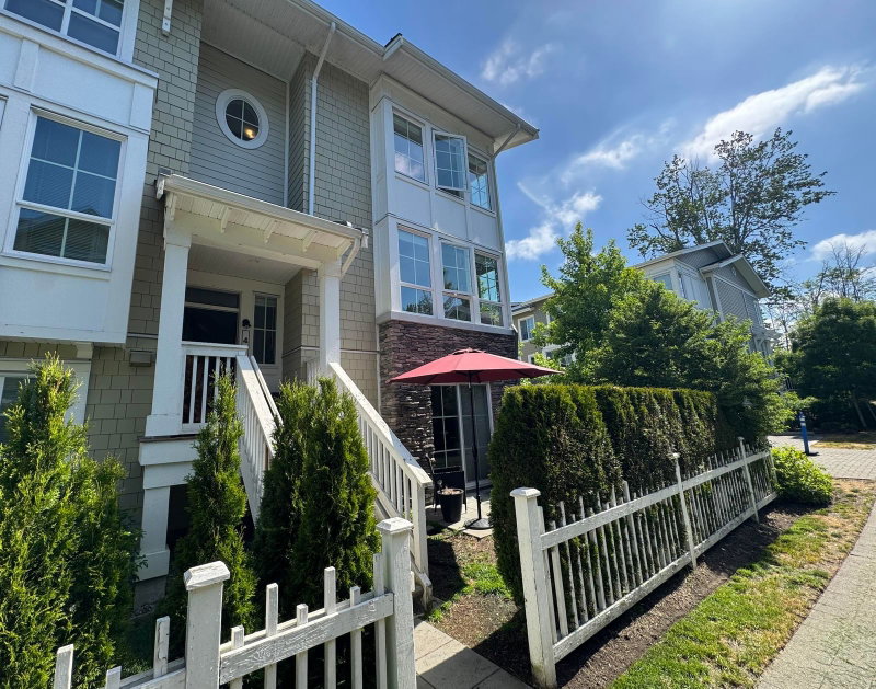 47 - 5551 Admiral Way