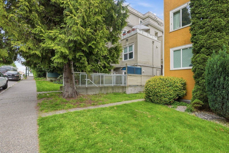 2510 4th Avenue W