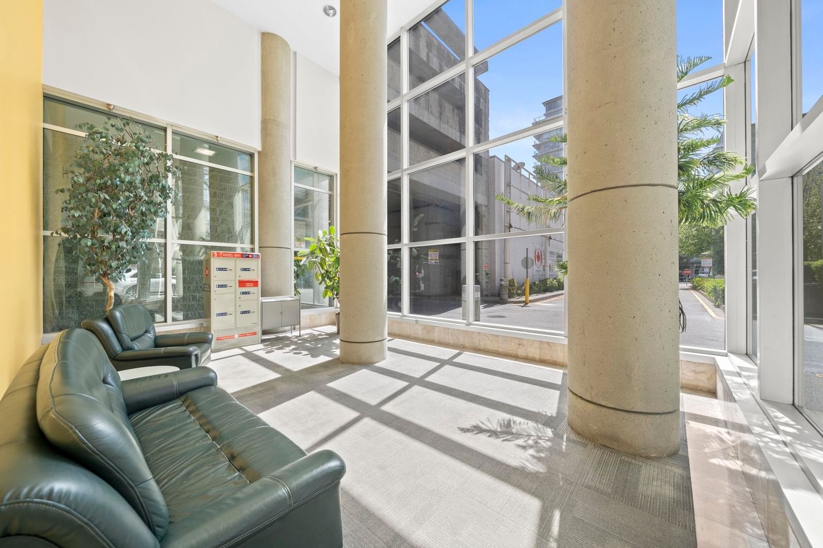 Listing Image 20