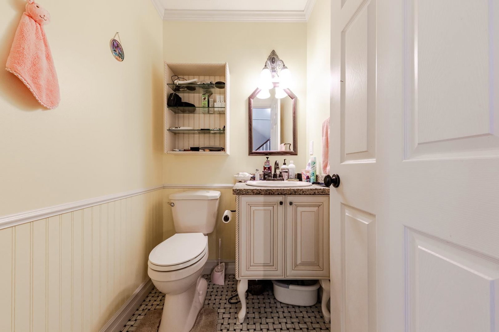 Listing Image 14