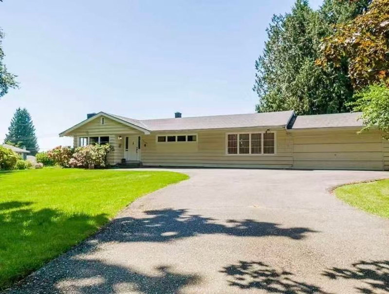 7441 Mckay Avenue, Burnaby, British Columbia