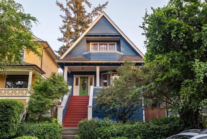 1544 13th Avenue E, Vancouver, British Columbia