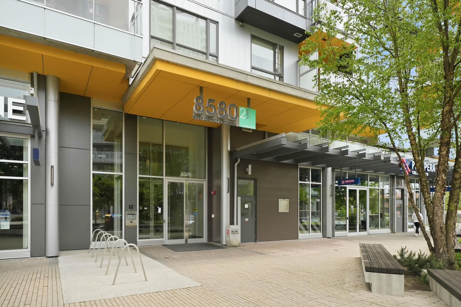 Listing Image 8