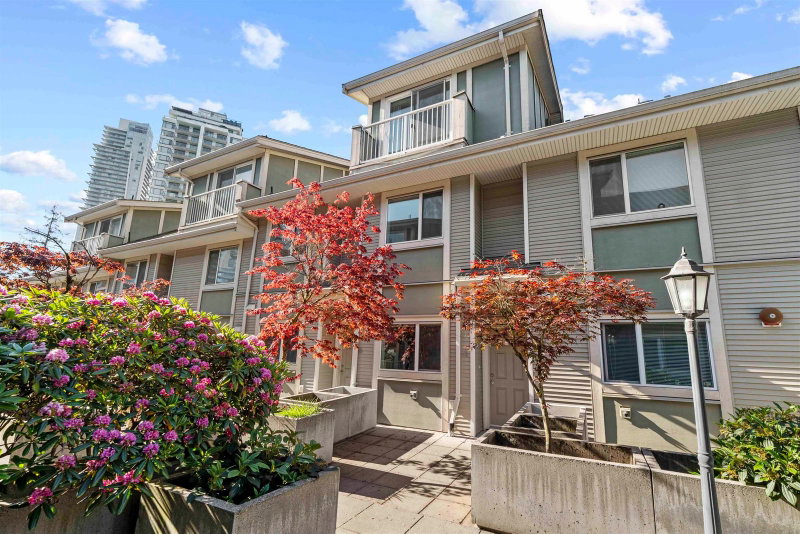 13 - 621 Langside Avenue