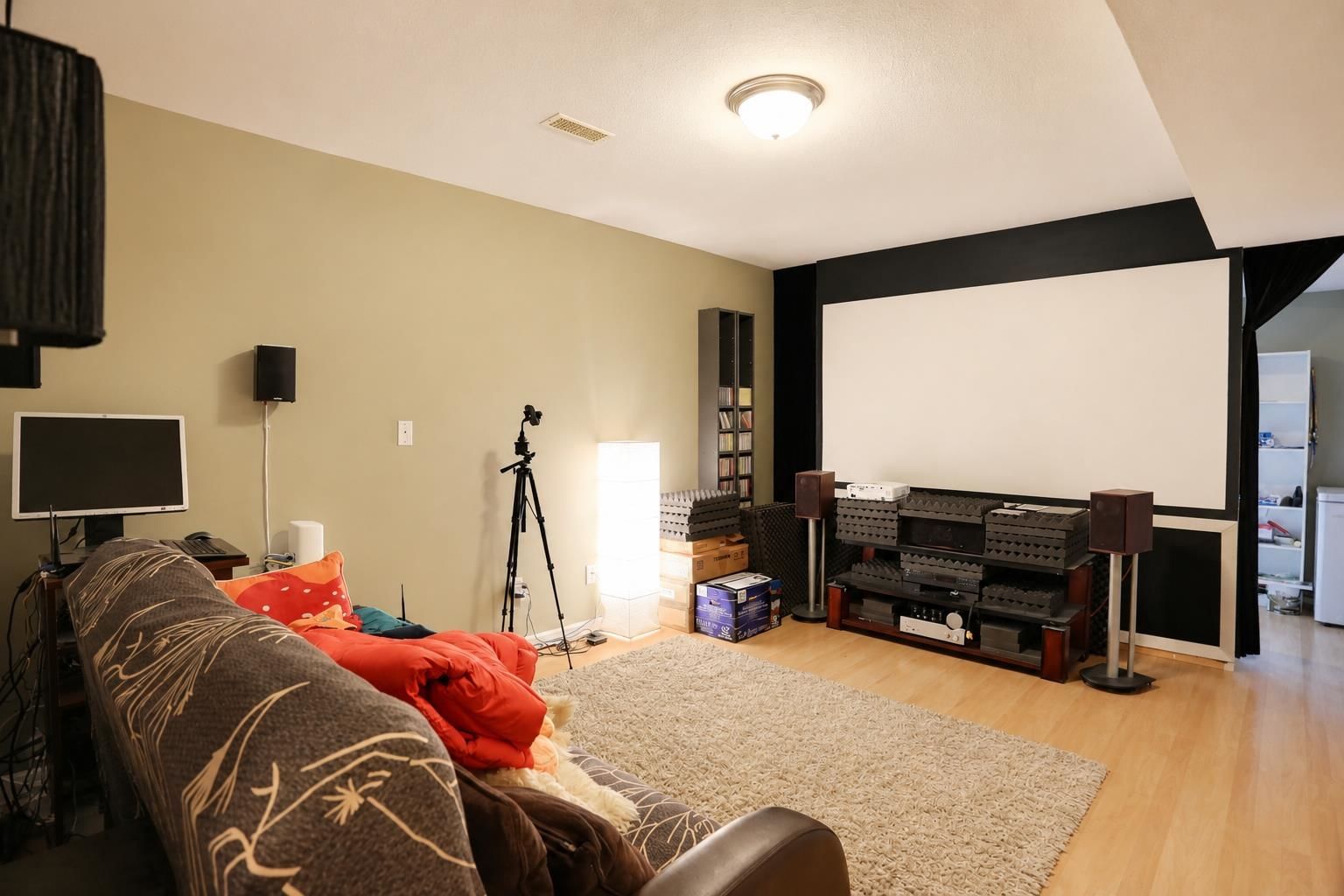 Listing Image 23