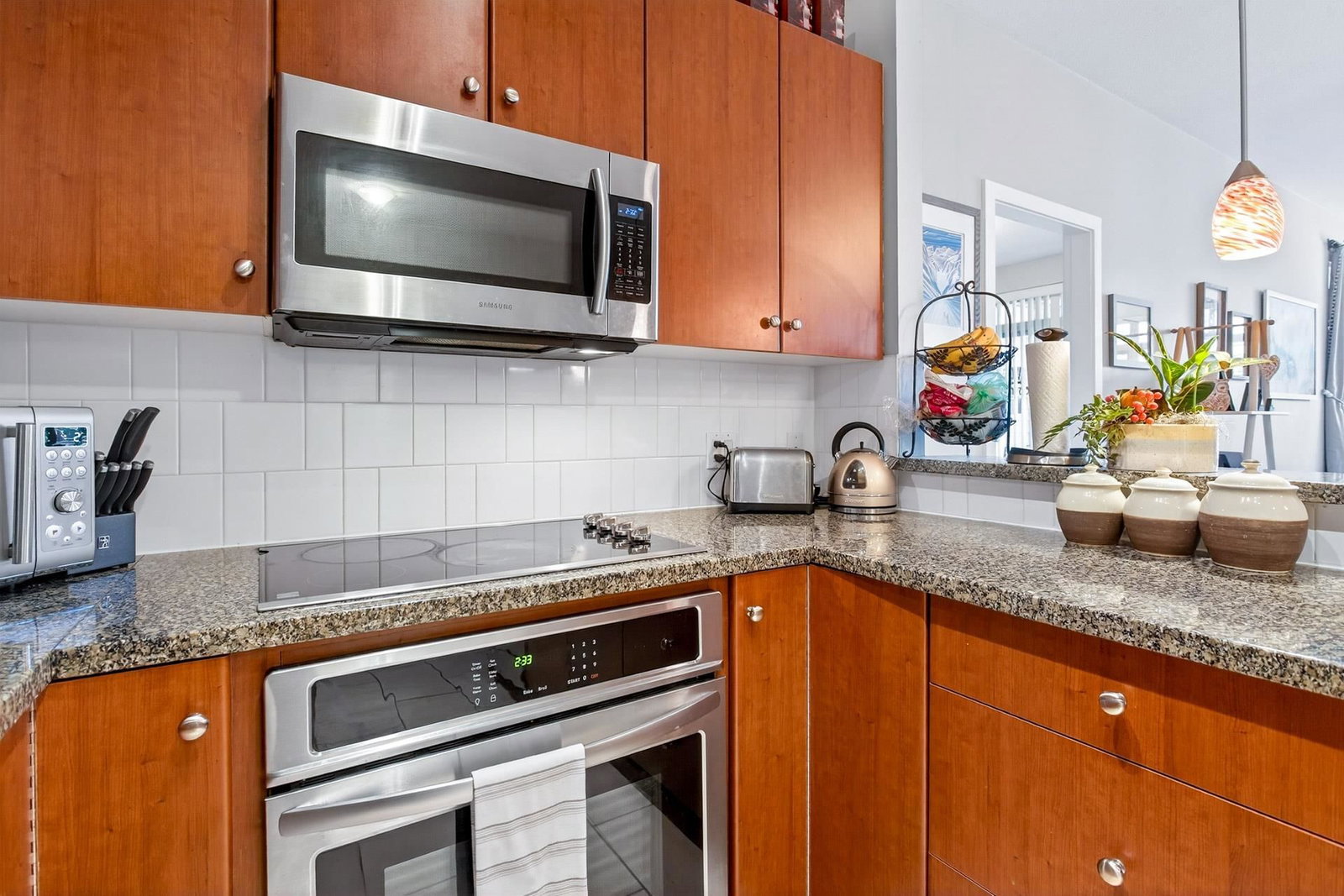 Listing Image 9