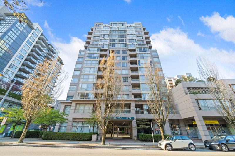 201 - 8171 Saba Road