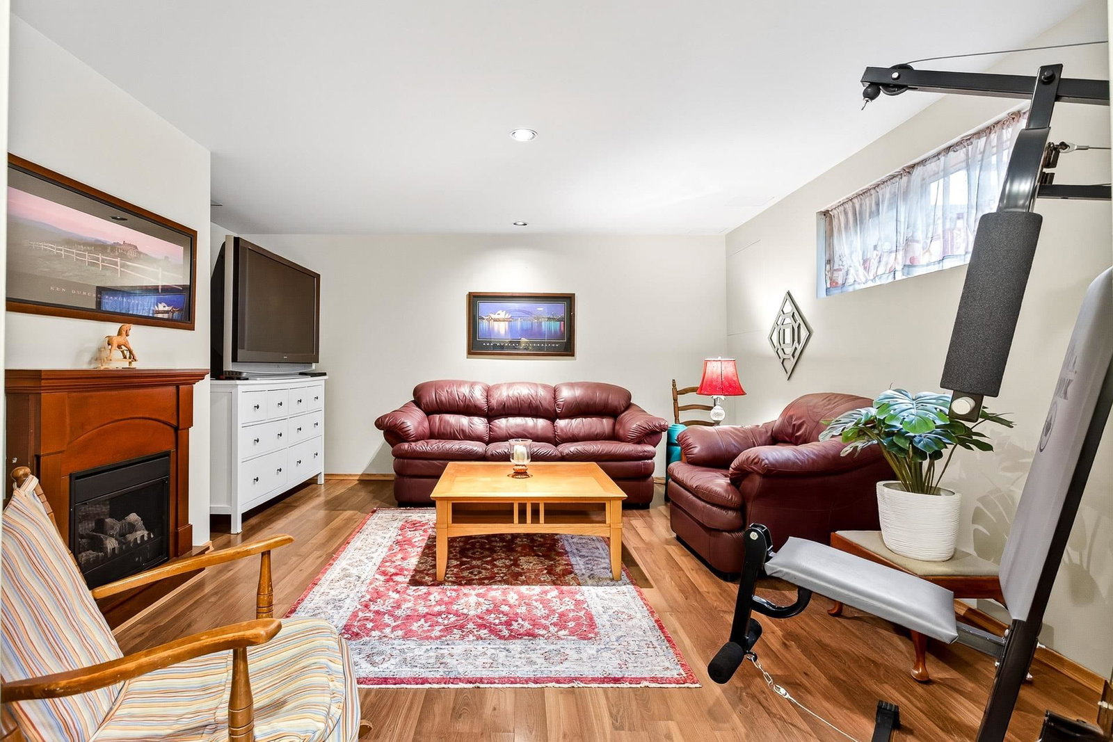 Listing Image 32
