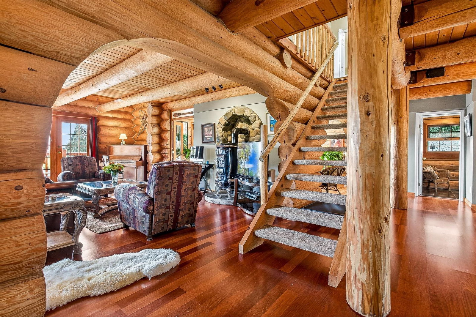 Listing Image 8