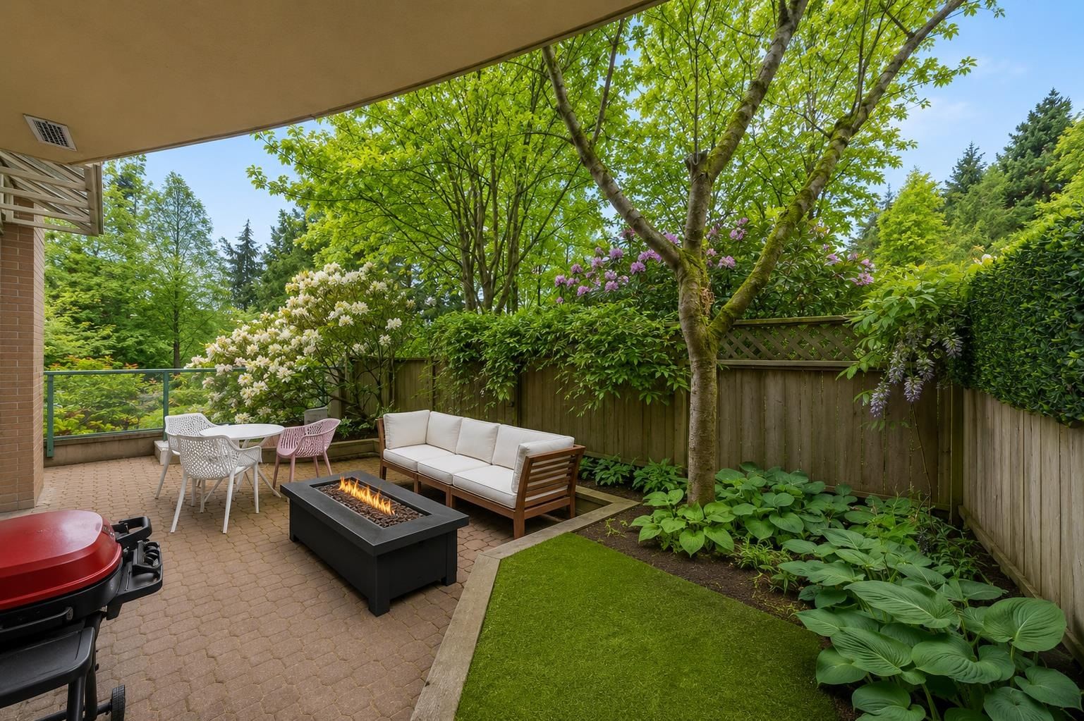 Listing Image 8