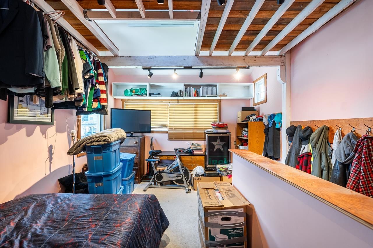Listing Image 20
