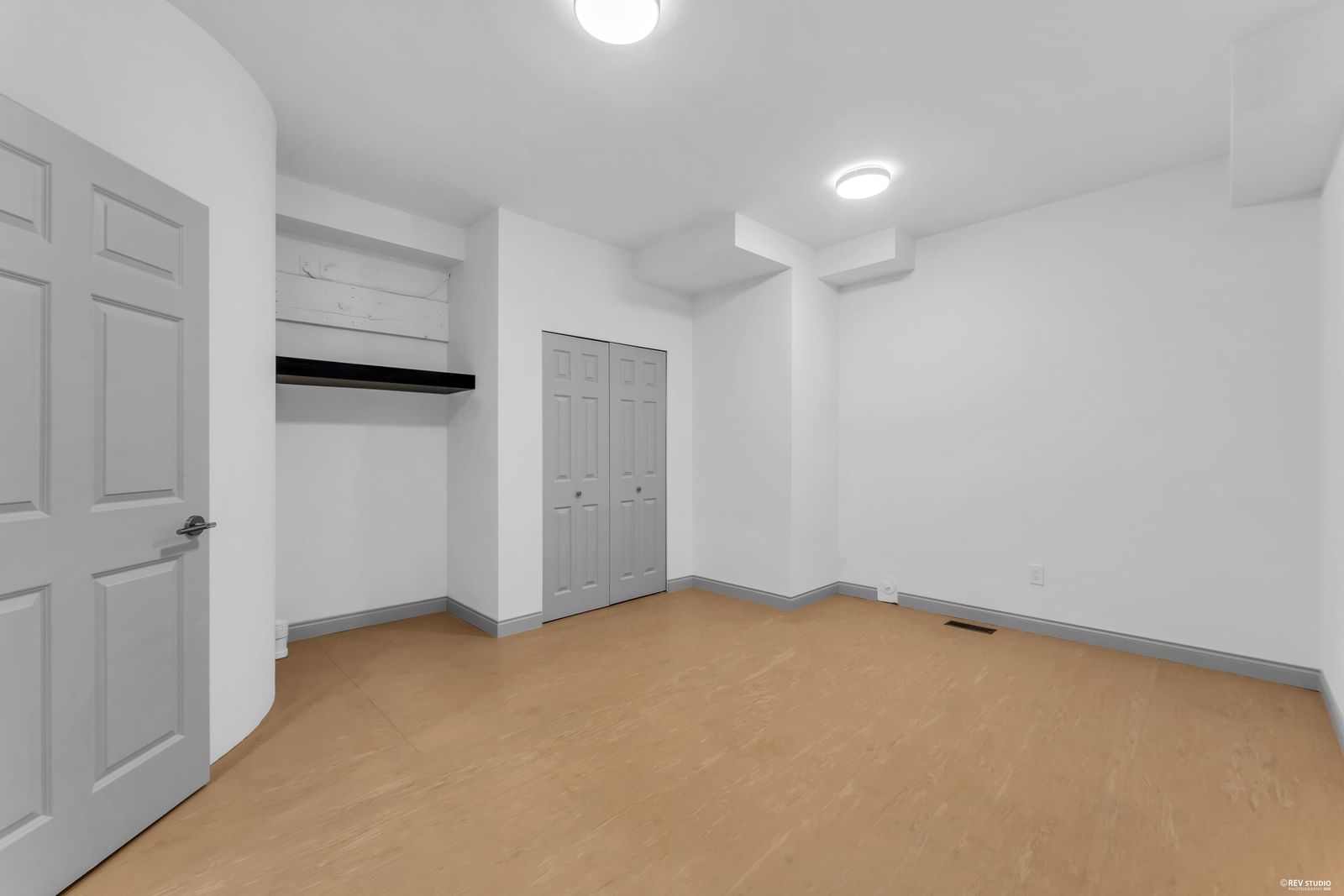 Listing Image 27