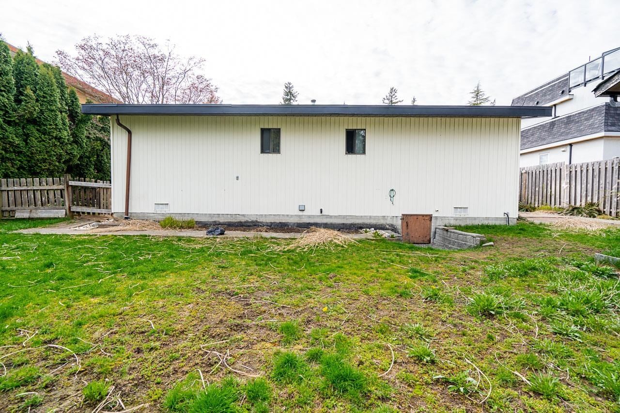 Listing Image 12