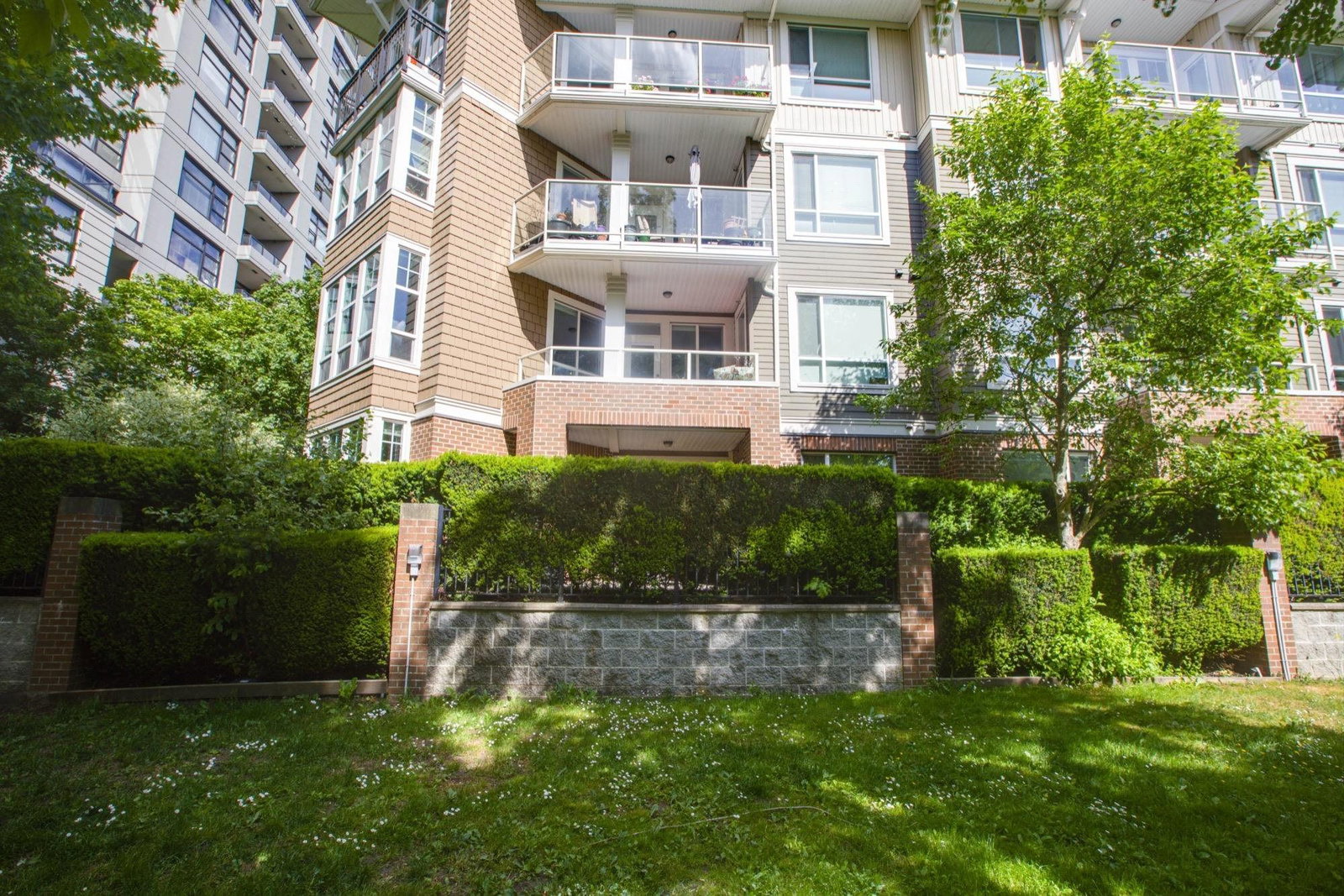 Listing Image 25