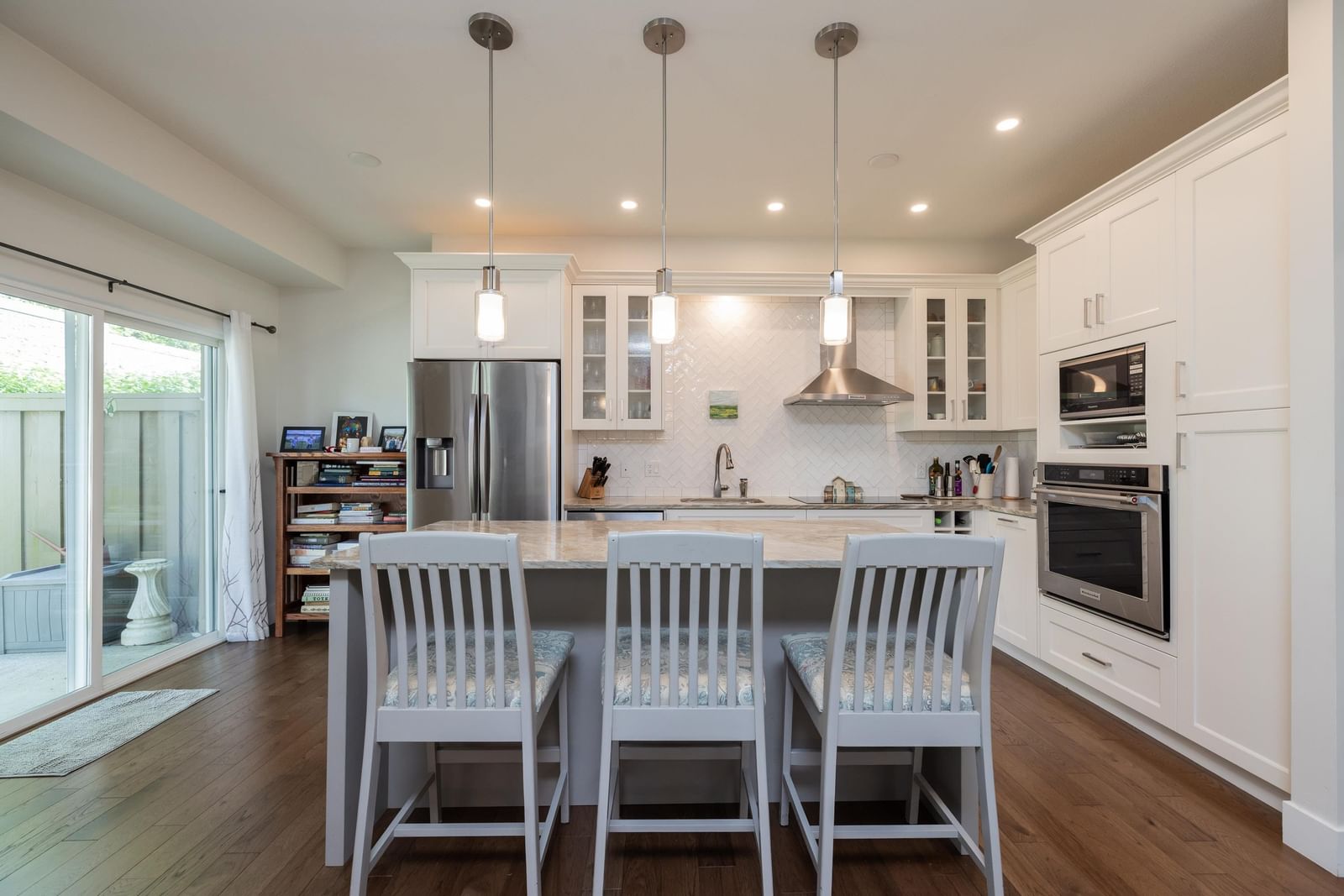 Listing Image 10