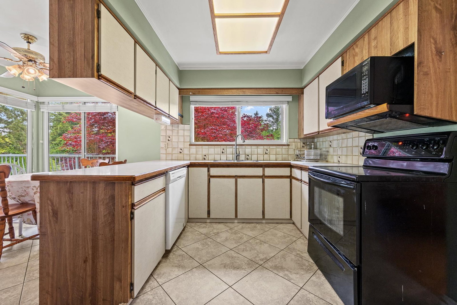 Listing Image 18