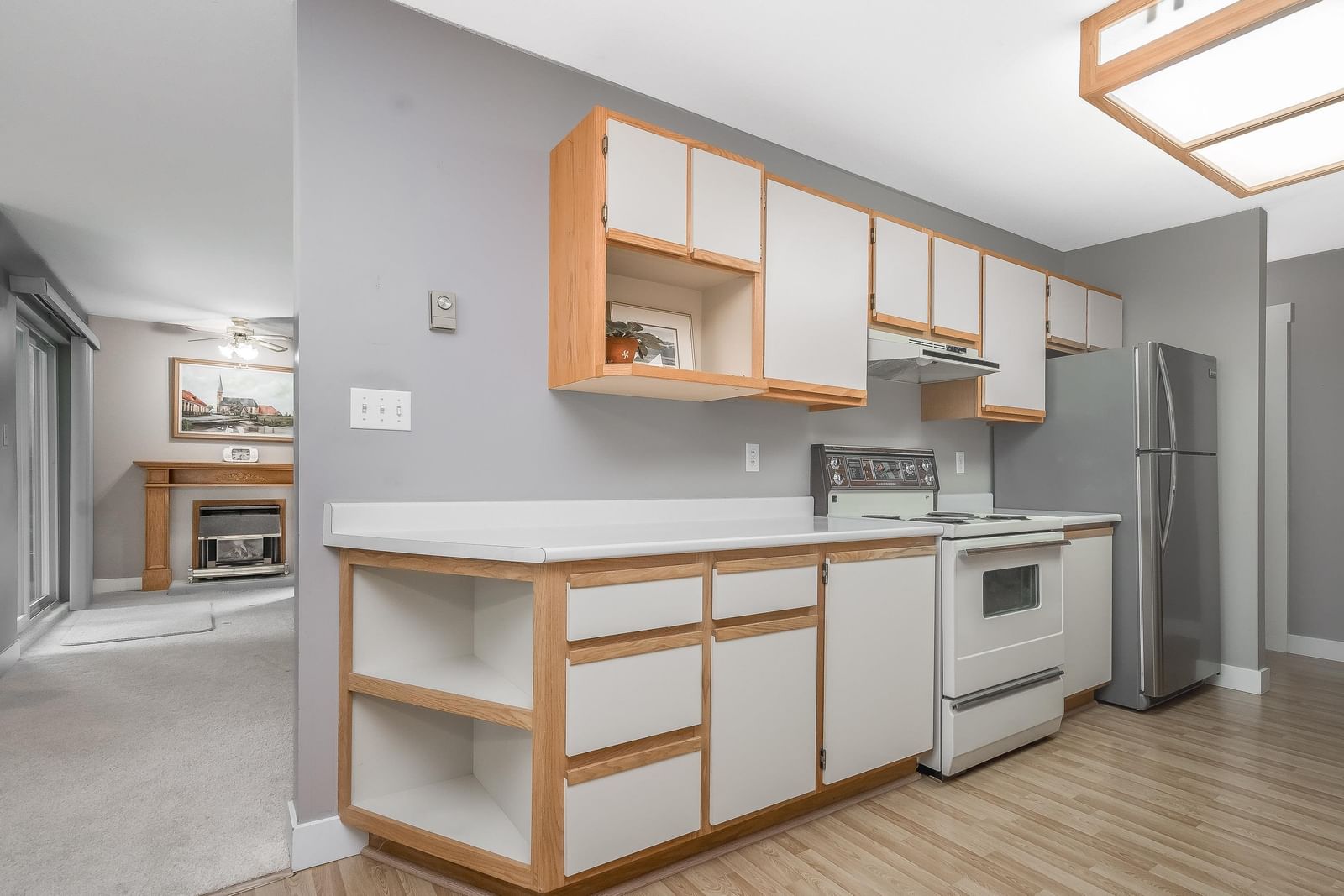 Listing Image 19
