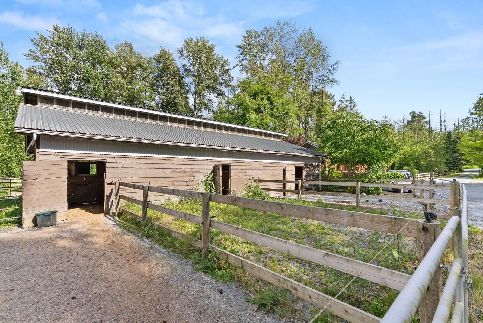 Listing Image 14