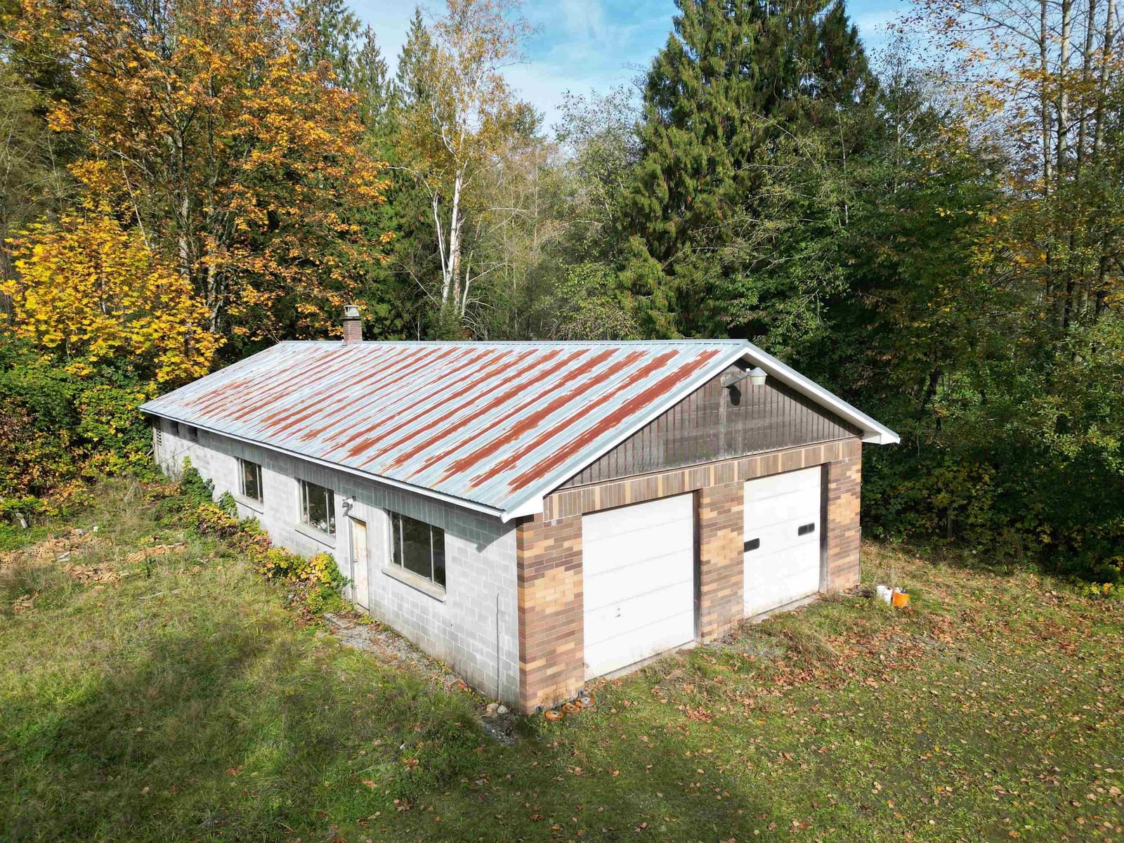 Listing Image 4
