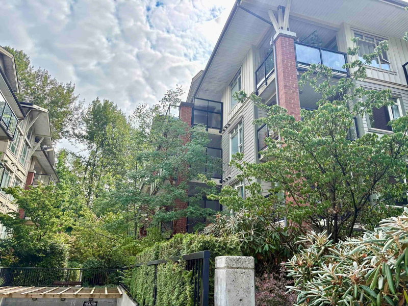 202 - 200 Capilano Road