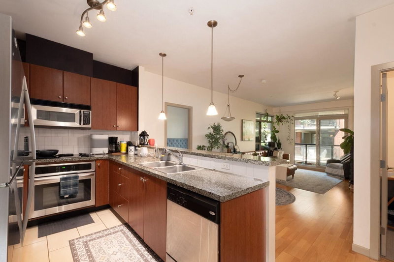 202 - 200 Capilano Road