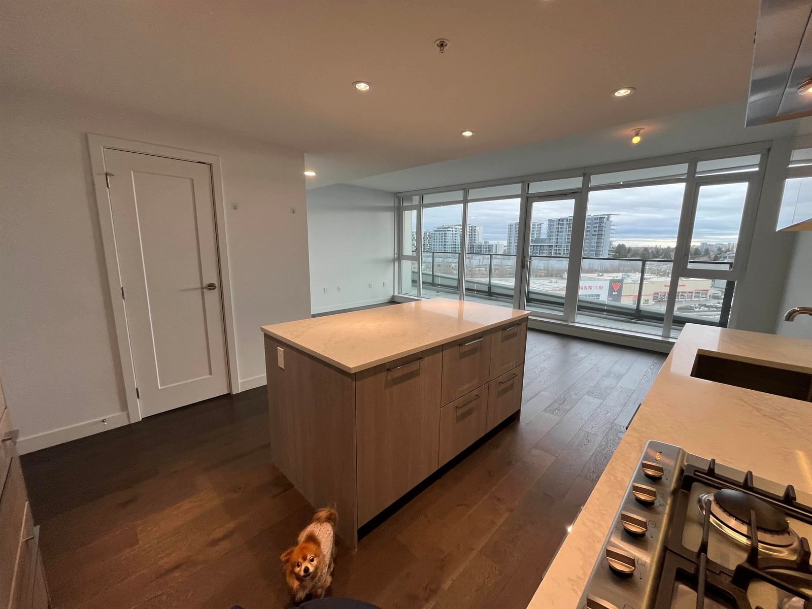 Listing Image 21