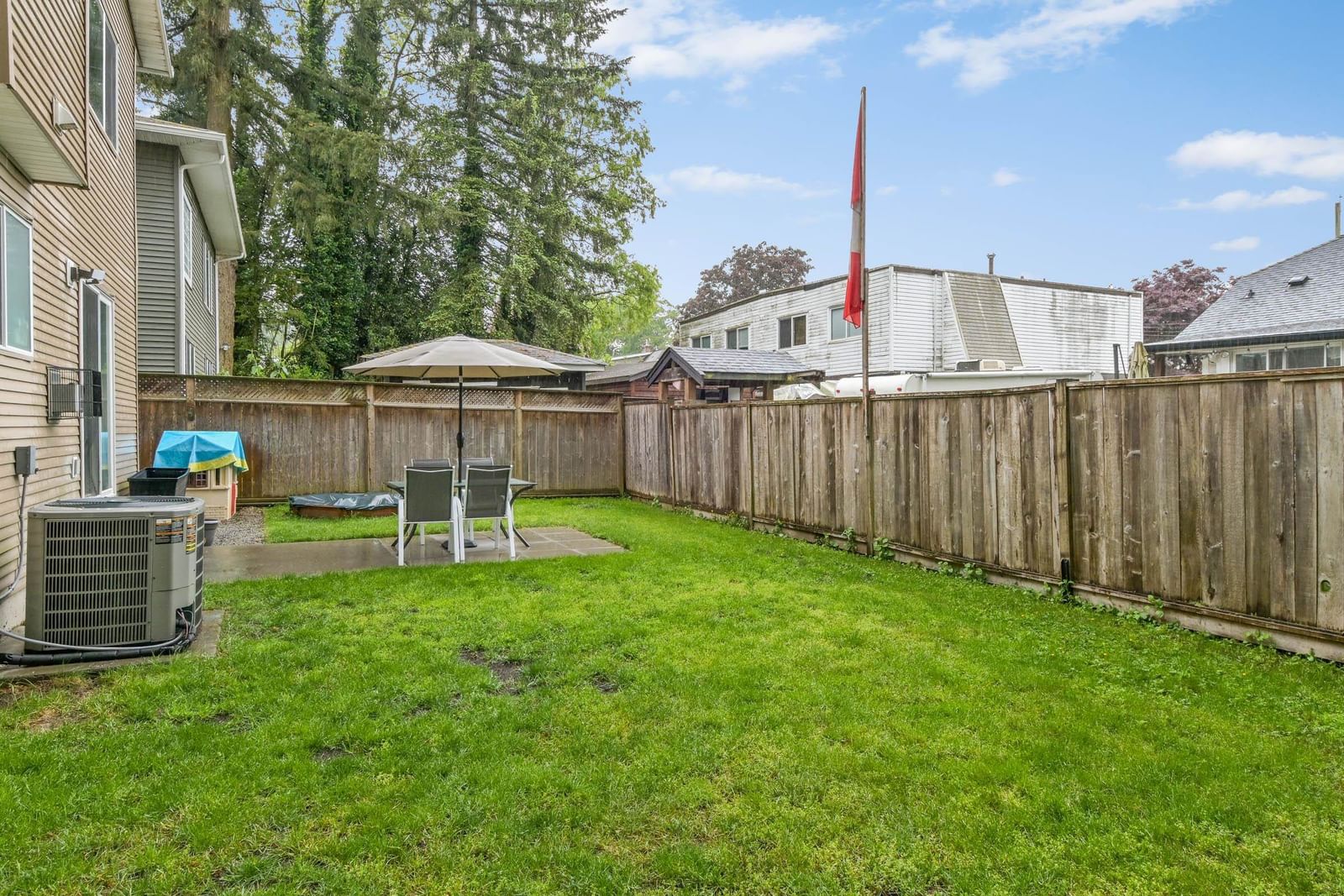 Listing Image 14