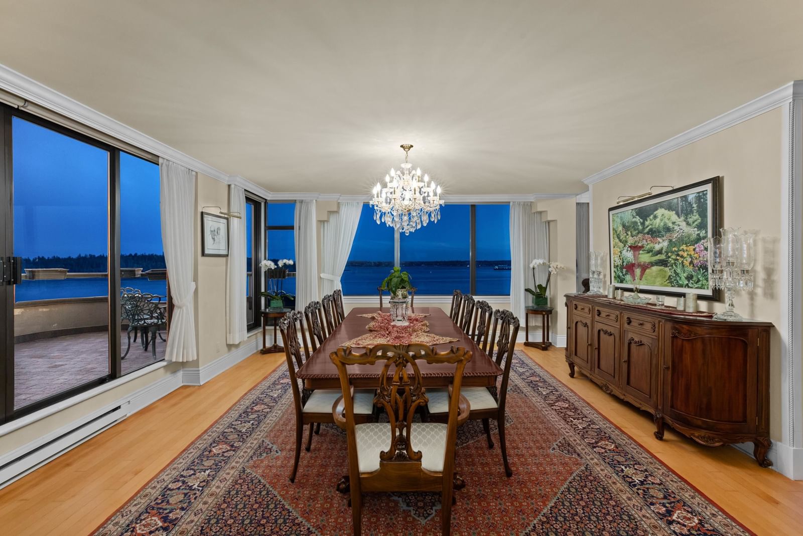 Listing Image 8